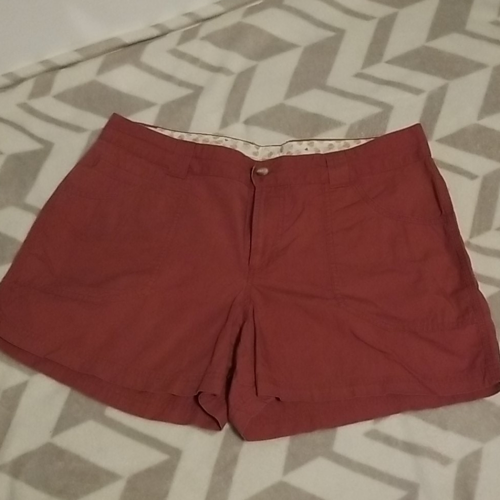Columbia shorts